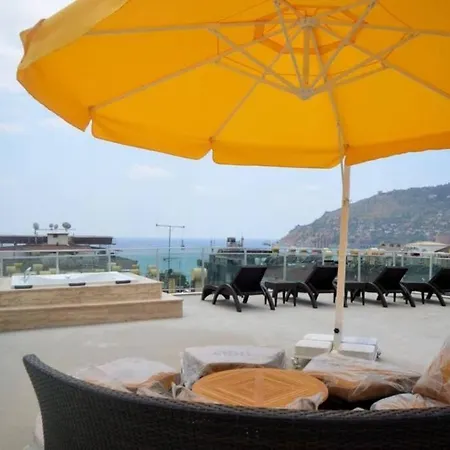 דירה 1+1 New Cozy In The Center Of Alanya. *