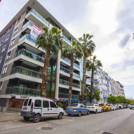 דירה 1+1 New Cozy In The Center Of Alanya.