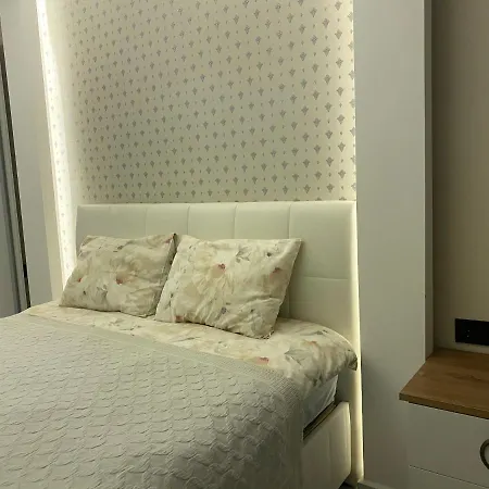 דירה 1+1 New Cozy In The Center Of Alanya. *